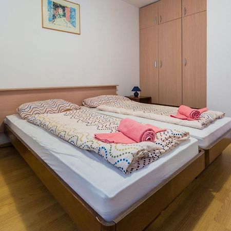 Apartments Tomica Novi Vinodolski Zewnętrze zdjęcie